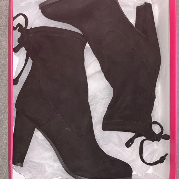 Catherine Malandrino Sorchanie Black Booties Sz 6 - Picture 8 of 8
